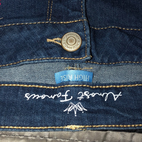 NWT (unattached) Almost famous jeans - Picture 5 of 8